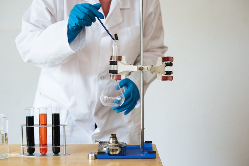 Proste eksperymenty, czyli nauka chemii dla najmłodszych!